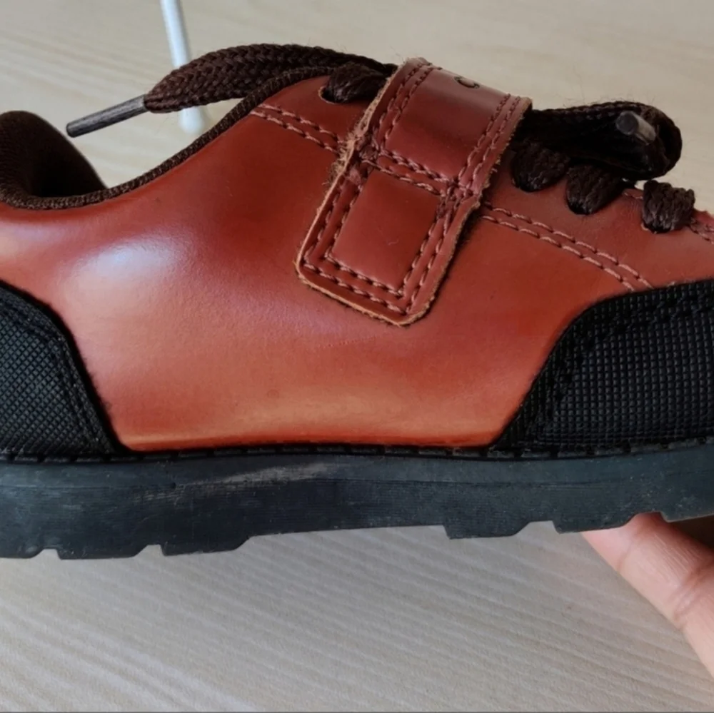 Carter's Benelli Toddler Boy's  Brown Sneaker shoes Size 9